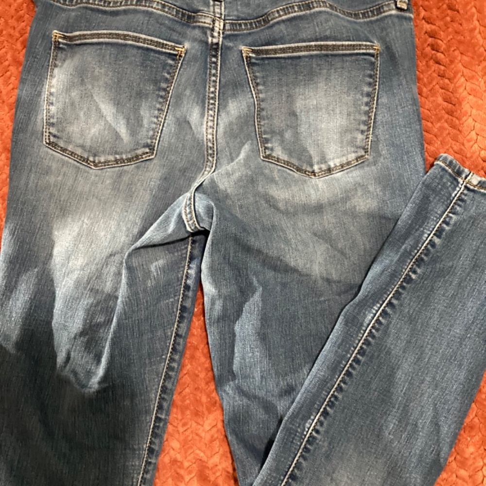 Jeans - Picture 2 of 3